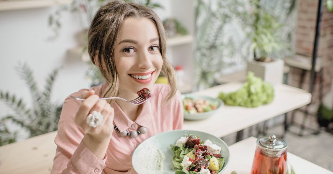 Comer sano no siempre adelgaza: por qué no bajas de peso si comes bien.
