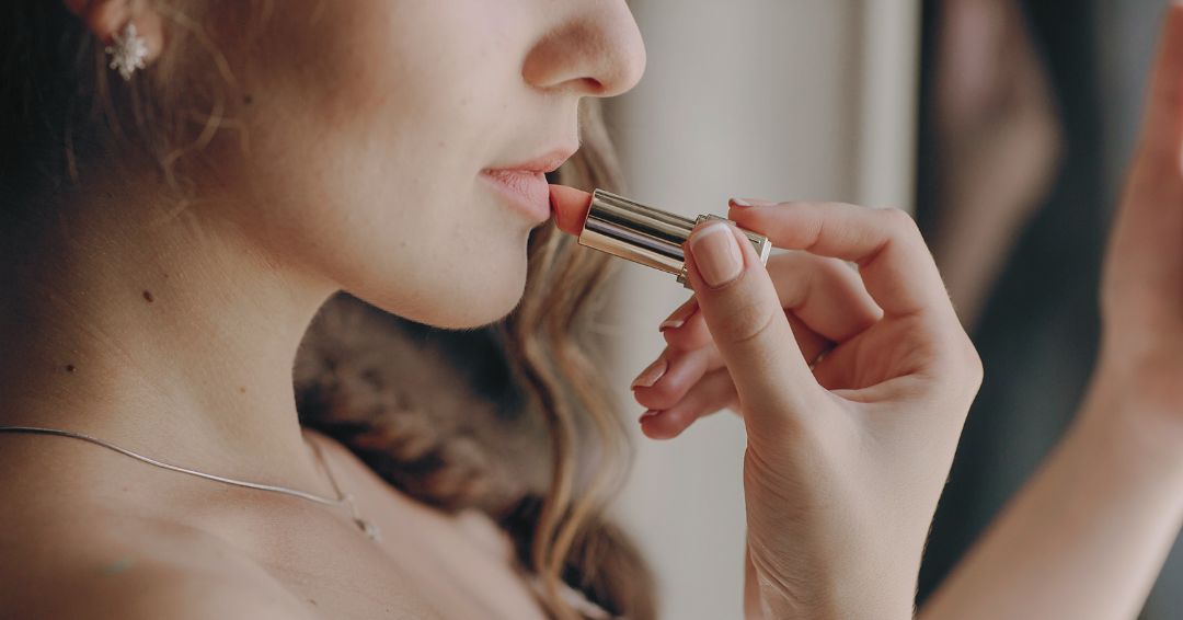 Tratamiento facial eventos Sitges: brilla como nunca en bodas, bautizos y comuniones